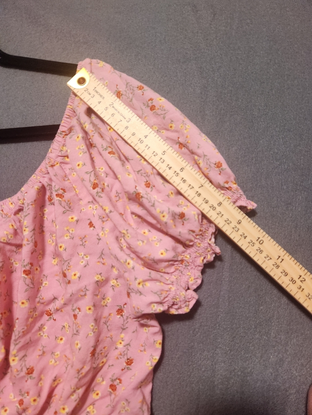 Torrid Top Women Size 2 Pink Peasant Floral Boho Smocked Ditsy Cottage - Picture 9 of 11
